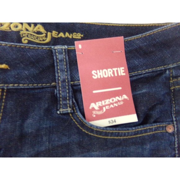 Women's Denim Shorty Arizona Jean Co. Shorts with Cuff size 9 NWT - Picture 2 of 4